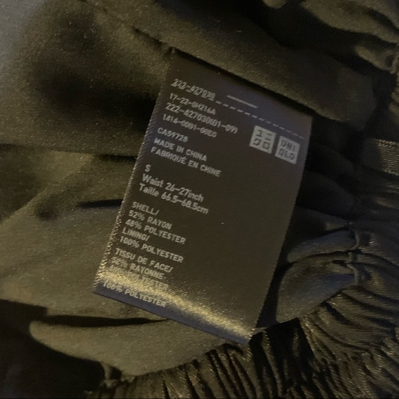 Uniqlo Gather Skirt - Picture 4 of 6